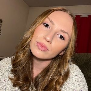 Meet your Posher, Karly